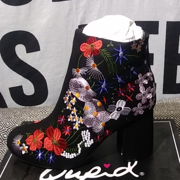 Qupid floral ankle boots - Picture 2 of 4